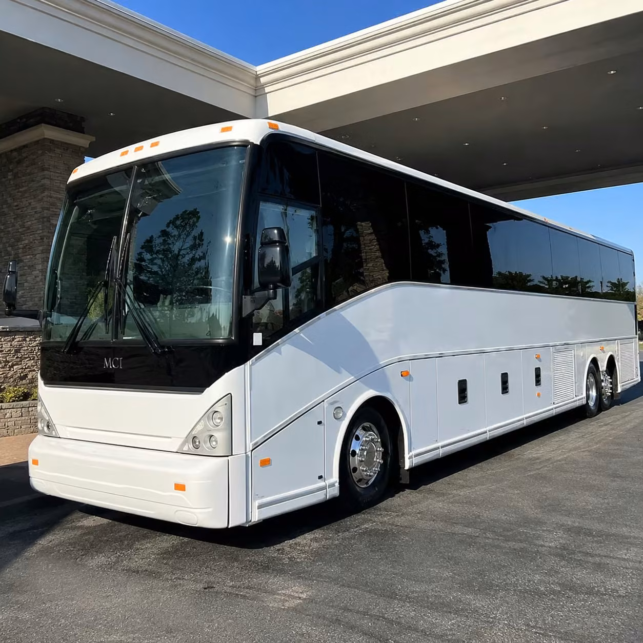 reliable airport shuttle buses for denton hotels events and out of town guests